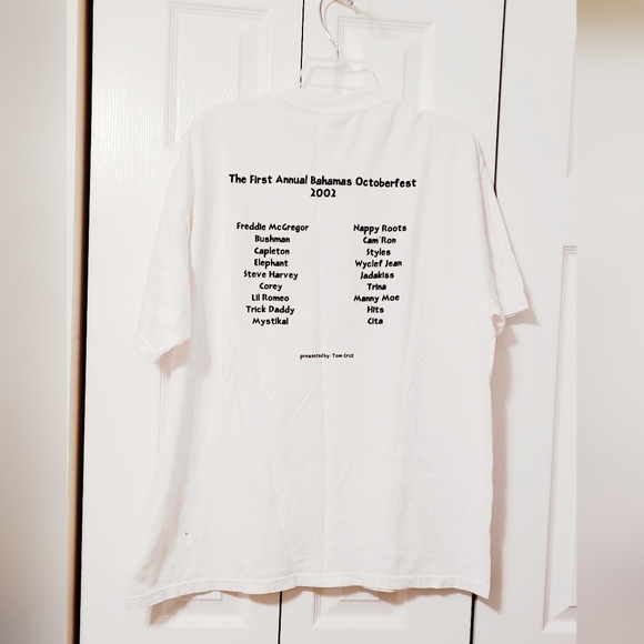 '02 Music Festival Tee, Bahamas - Picture 5 of 8